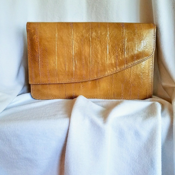 Meet your Posher, Kelly - Picture 3 of 4